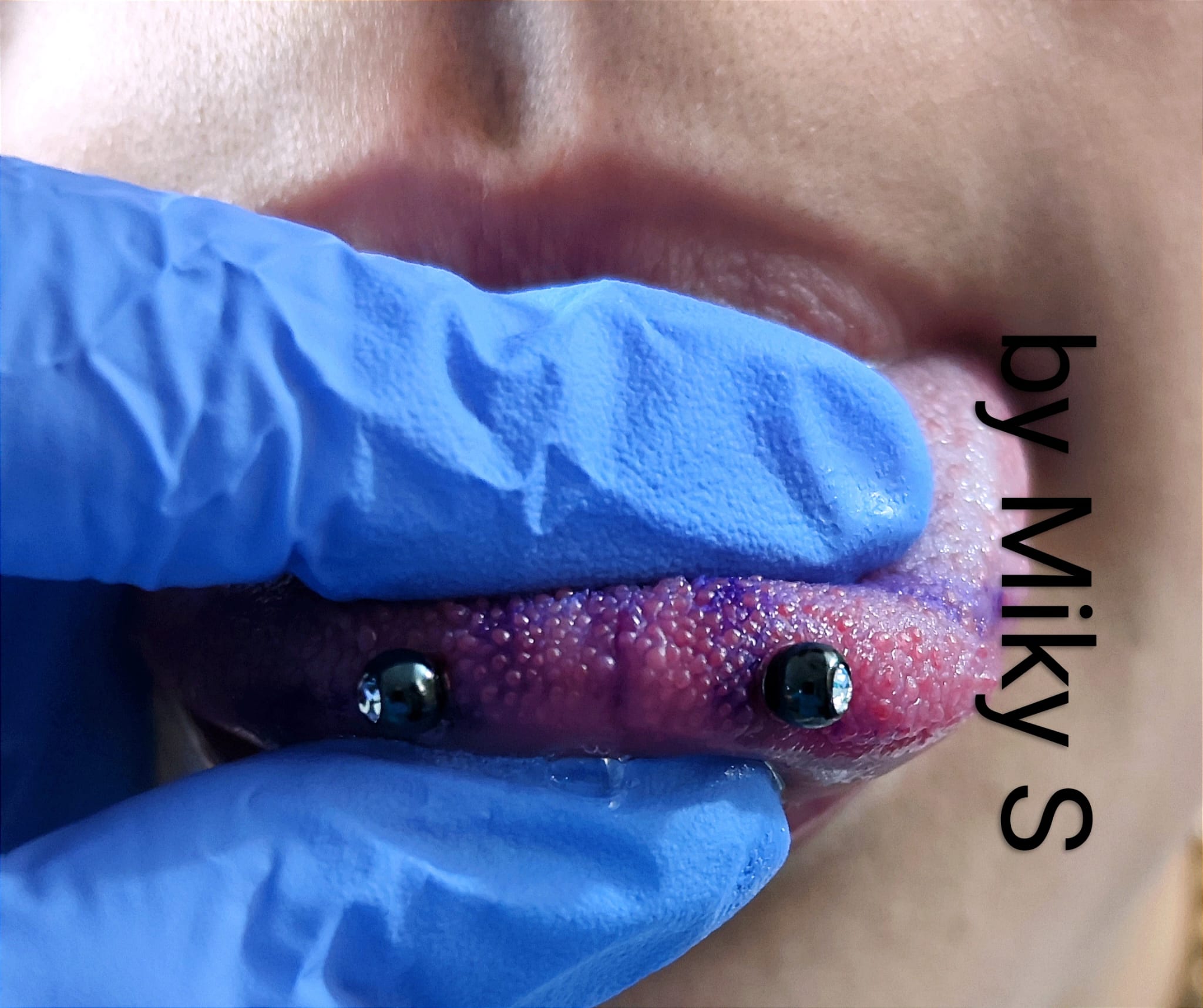 Aplicare Piercinguri